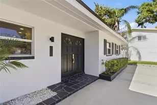 14096 Passage Way, Seminole, FL 33776 - Photo 4