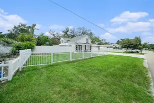 8502 May St, Tampa, FL 33614 - Photo 4