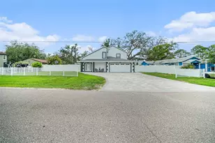 8502 May St, Tampa, FL 33614 - Photo 4