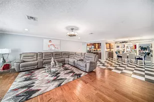 8502 May St, Tampa, FL 33614 - Photo 12