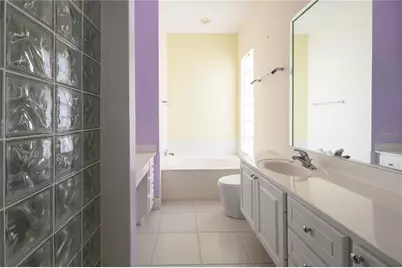 5562 Octonia Place, Sarasota, FL 34238 - Photo 10