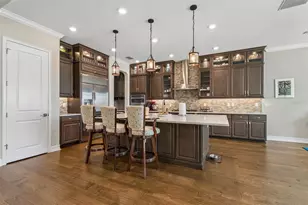28602 Marsciano Ln, Wesley Chapel, FL 33543 - Photo 10