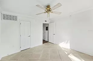 8931 Blind Pass Rd, Saint Pete Beach, FL 33706 - Photo 20
