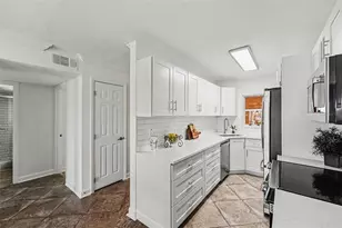 8931 Blind Pass Rd, Saint Pete Beach, FL 33706 - Photo 10