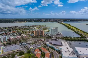 51 Island Way, Clearwater Beach, FL 33767 - Photo 18