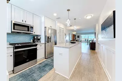 5925 Shore Boulevard S #611, Gulfport, FL 33707 - Photo 2