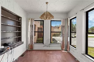 7010 Park St S, Saint Petersburg, FL 33707 - Photo 16