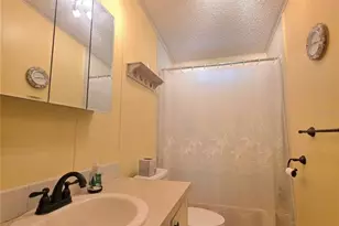 5654 Arrowhead Dr, Zephyrhills, FL 33542 - Photo 60