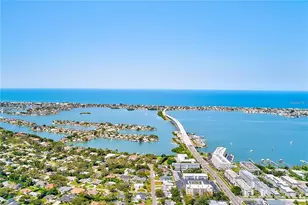 215 Valencia Blvd, Largo, FL 33770 - Photo 14