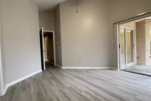 27618 Sky Lake Cir, Wesley Chapel, FL 33544 - Photo 14
