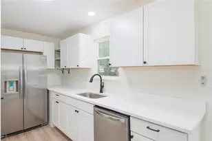 8812 Dyer Rd, Riverview, FL 33578 - Photo 8