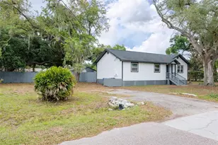 8812 Dyer Rd, Riverview, FL 33578 - Photo 2