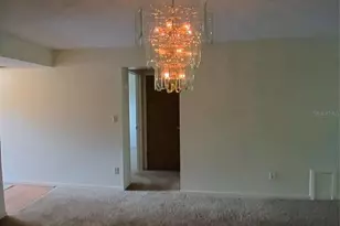 5880 38th Ave N, Saint Petersburg, FL 33710 - Photo 12