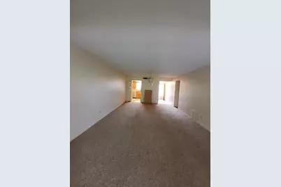 5880 38th Avenue N #304, Saint Petersburg, FL 33710 - Photo 16