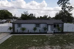 1711 E Sewaha St, Tampa, FL 33612 - Photo 2