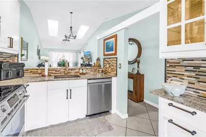 228 Sun Vista Court N #70, Treasure Island, FL 33706 - Photo 16