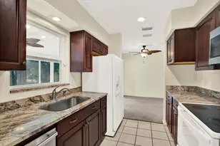 2561 58th St N, Saint Petersburg, FL 33710 - Photo 6