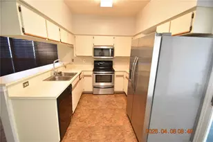 2701 Penzance St, Palm Harbor, FL 34684 - Photo 16