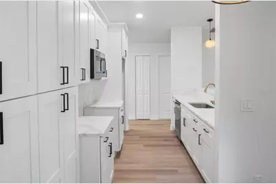 2017 E Seward Street, Tampa, FL 33604 - Photo 4