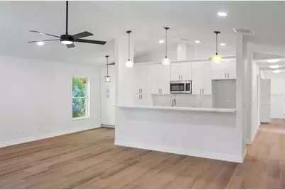 2017 E Seward Street, Tampa, FL 33604 - Photo 2