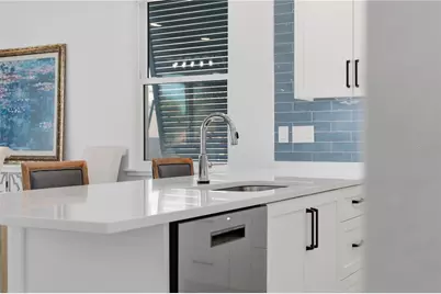 2813 Kipps Colony Drive S, Gulfport, FL 33707 - Photo 16