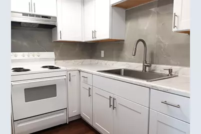1260 70th Street N #7, Saint Petersburg, FL 33710 - Photo 6