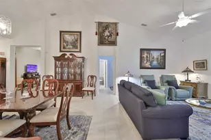 2305 Olive Branch Dr, Sun City Center, FL 33573 - Photo 6