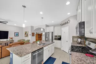 6210 Heirloom Pl, Apollo Beach, FL 33572 - Photo 16