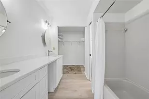 500 Santa Cruz Pl NE, Saint Petersburg, FL 33703 - Photo 14