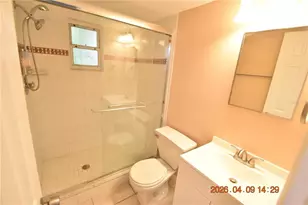 8402 Blackstone Ct, Tampa, FL 33615 - Photo 26