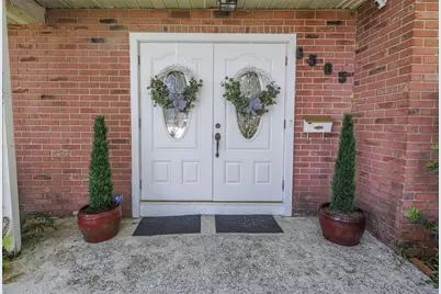6505 Cedar Street NE, Saint Petersburg, FL 33702 - Photo 2
