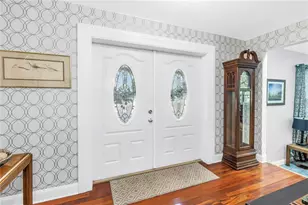 6505 Cedar St NE, Saint Petersburg, FL 33702 - Photo 4