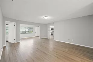 2115 N Halcyon Dr, Sun City Center, FL 33573 - Photo 24