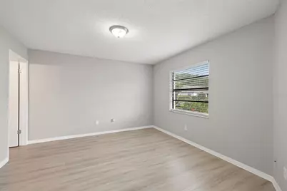 2115 N Halcyon Drive, Sun City Center, FL 33573 - Photo 12