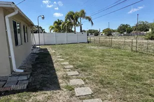 6131 42nd Ave N, Saint Petersburg, FL 33709 - Photo 12