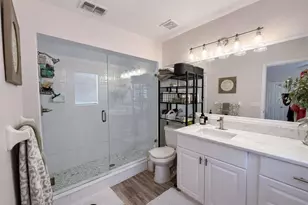 7218 N Highland Ave, Tampa, FL 33604 - Photo 8