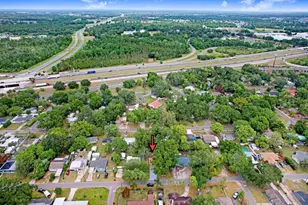 906 Woodlawn Ave, Plant City, FL 33563 - Photo 6