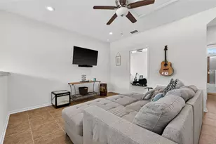 3204 W Marlin Ave, Tampa, FL 33611 - Photo 2