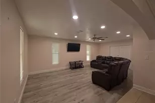 8507 N Brooks St, Tampa, FL 33604 - Photo 16