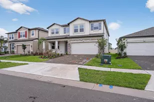 3168 Fall Harvest Dr, Zephyrhills, FL 33540 - Photo 2