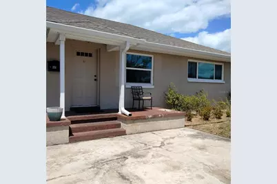 351 Davenport Avenue NE, Saint Petersburg, FL 33702 - Photo 4