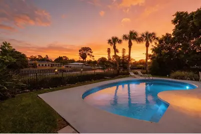 4801 Shore Acres Boulevard NE, Saint Petersburg, FL 33703 - Photo 2