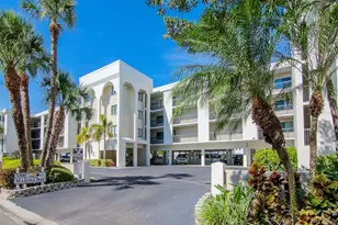 3200 Gulf Blvd, Saint Pete Beach, FL 33706 - Photo 1