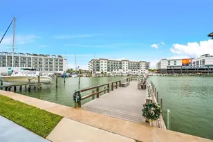 260 Medallion Blvd, Madeira Beach, FL 33708 - Photo 28