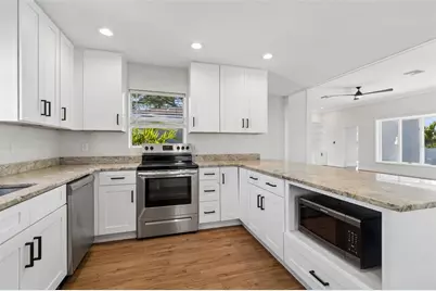 125 Harbor Bluff Drive, Largo, FL 33770 - Photo 20