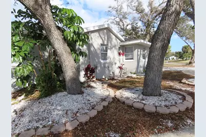 125 Harbor Bluff Drive, Largo, FL 33770 - Photo 2