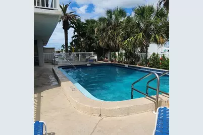 800 Bayway Boulevard #28, Clearwater Beach, FL 33767 - Photo 16