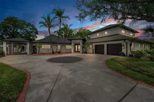 2521 Lake Ellen Dr, Tampa, FL 33618 - Photo 4