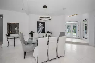 2521 Lake Ellen Dr, Tampa, FL 33618 - Photo 14