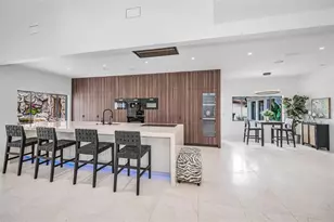 2521 Lake Ellen Dr, Tampa, FL 33618 - Photo 16